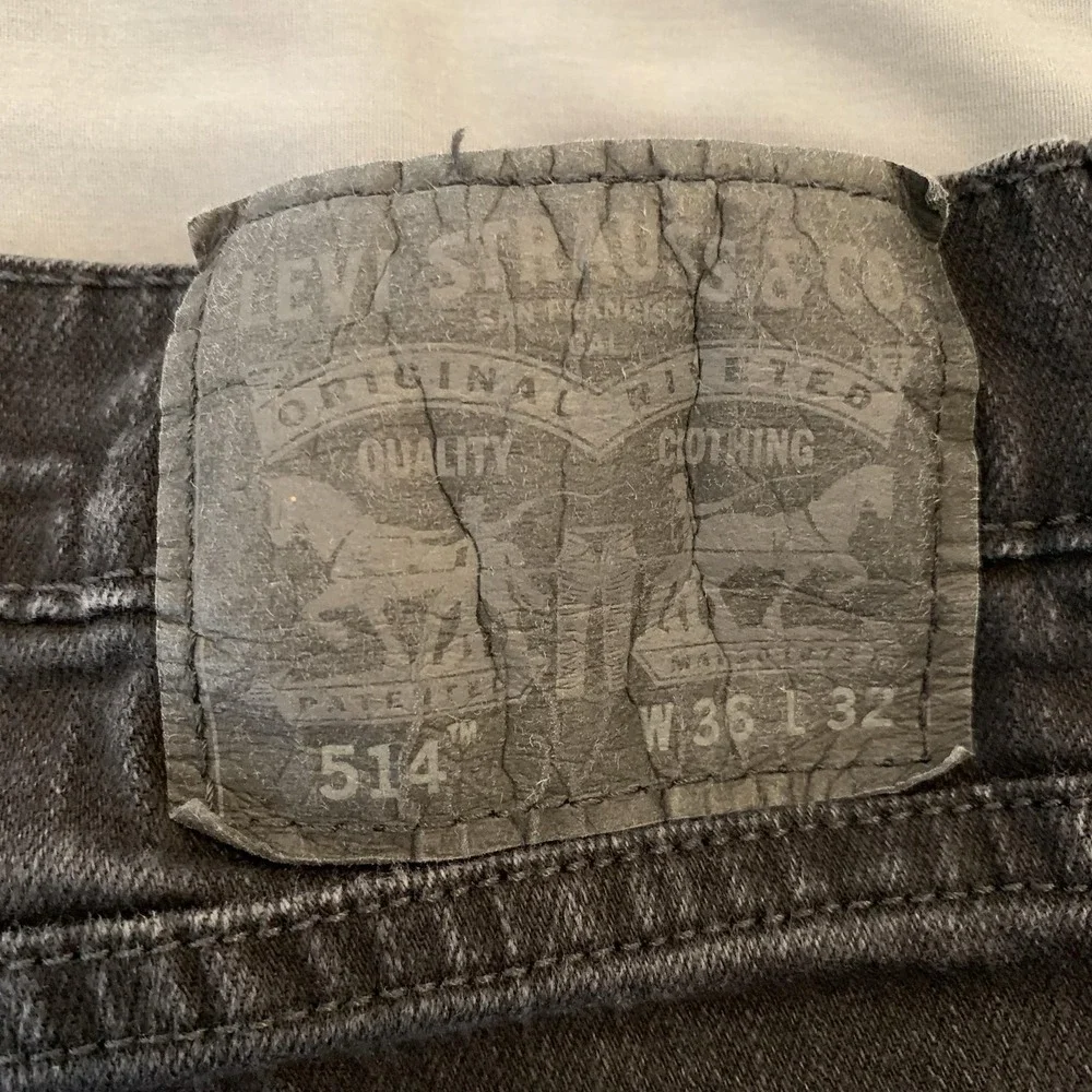 Levis 514‎ Jeans Mens 36x32 Gray Charcoal Wash Straight Leg Stretch Denim Pants
